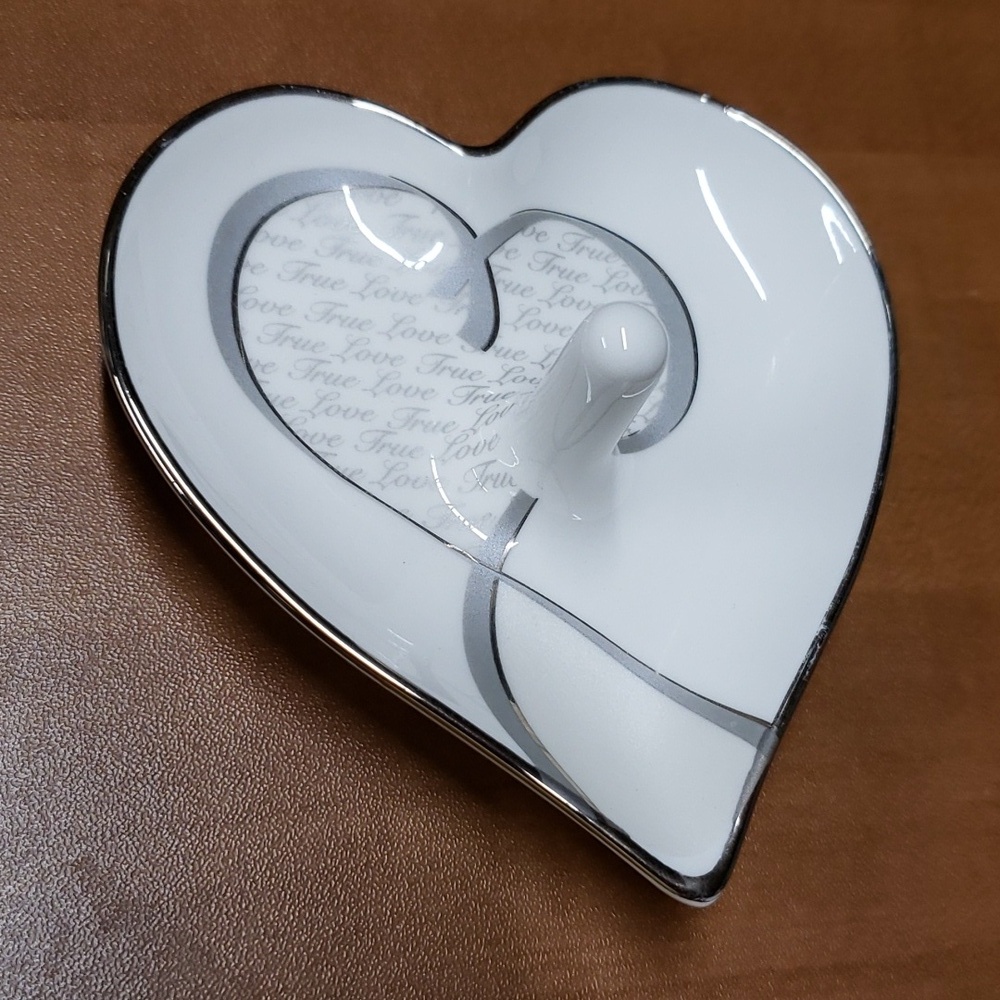 Lenox ring holder vtg porcelain true love 3x4in